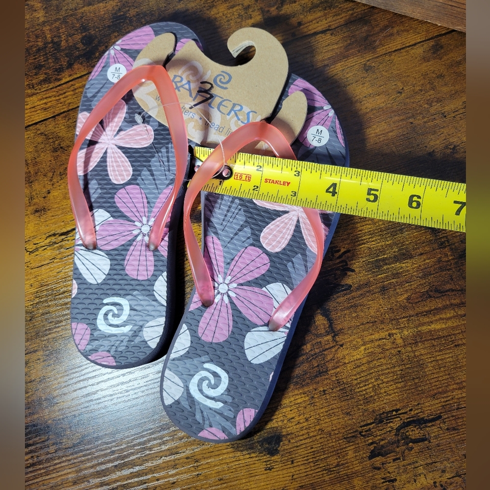 Rafters women size medium 7-8 flip flops grey pink white flowers - Picture 8 of 8